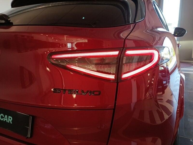 Alfa Romeo Stelvio 2.9 V6 520 CV Quadrifoglio AT8 Q4