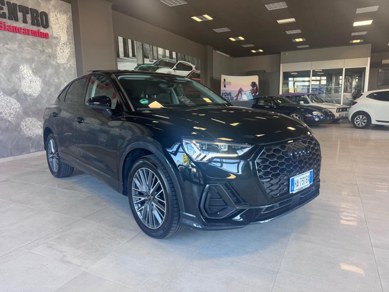 AUDI Q3 SBACK 2.0 TDI SLINE EDITION + TETTO APRIBILE