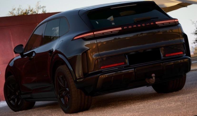 Porsche Cayenne Turbo Elettrico 1.156 CV
