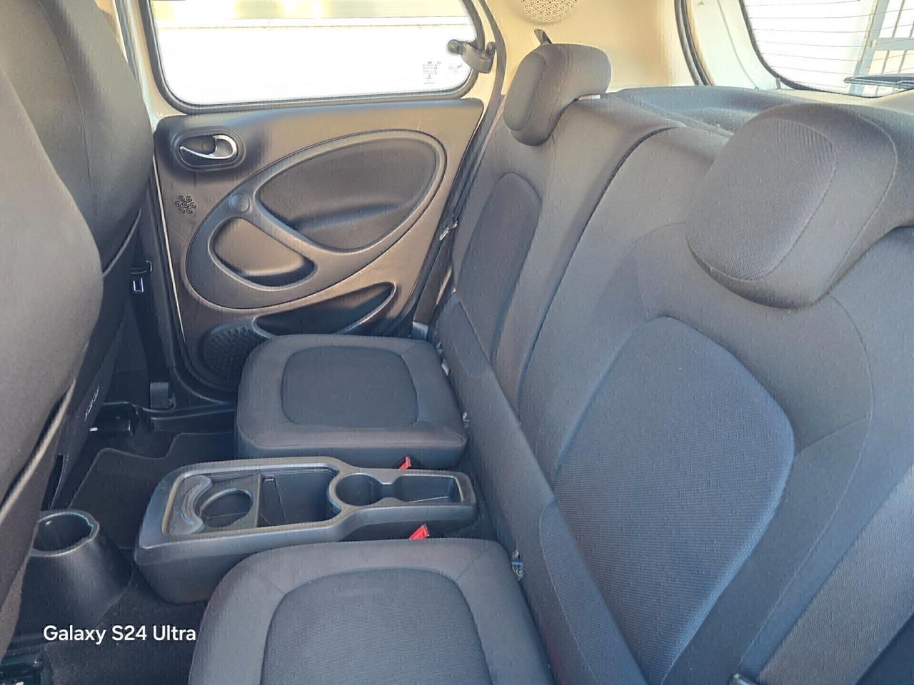 Smart ForFour 70 1.0 Youngster