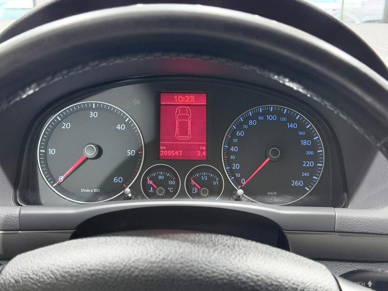 VOLKSWAGEN TOURAN 1.9 TDI 105cv 5P UNITED