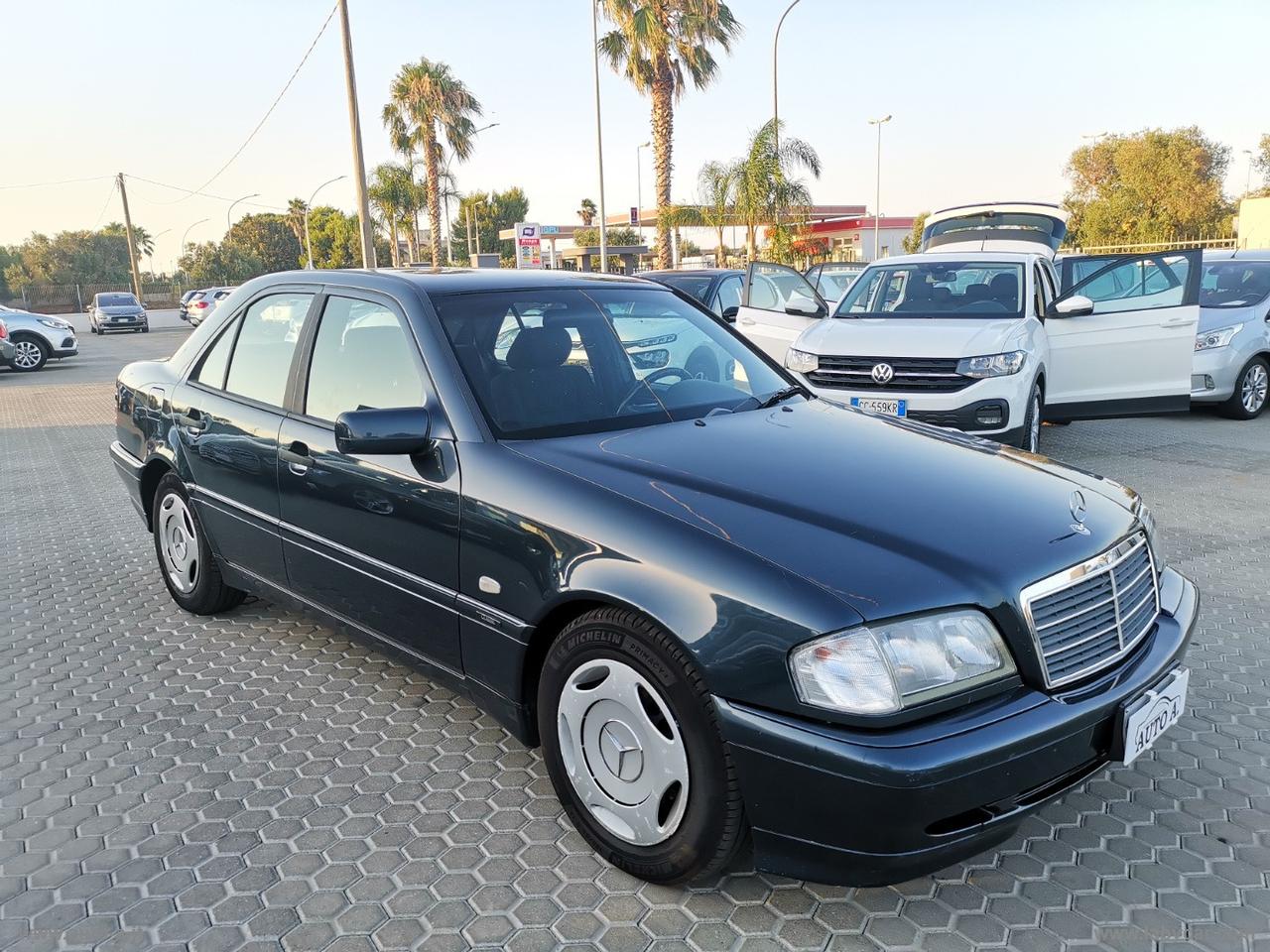 MERCEDES-BENZ C 250 TD Classic CON GANCIO TRAINO