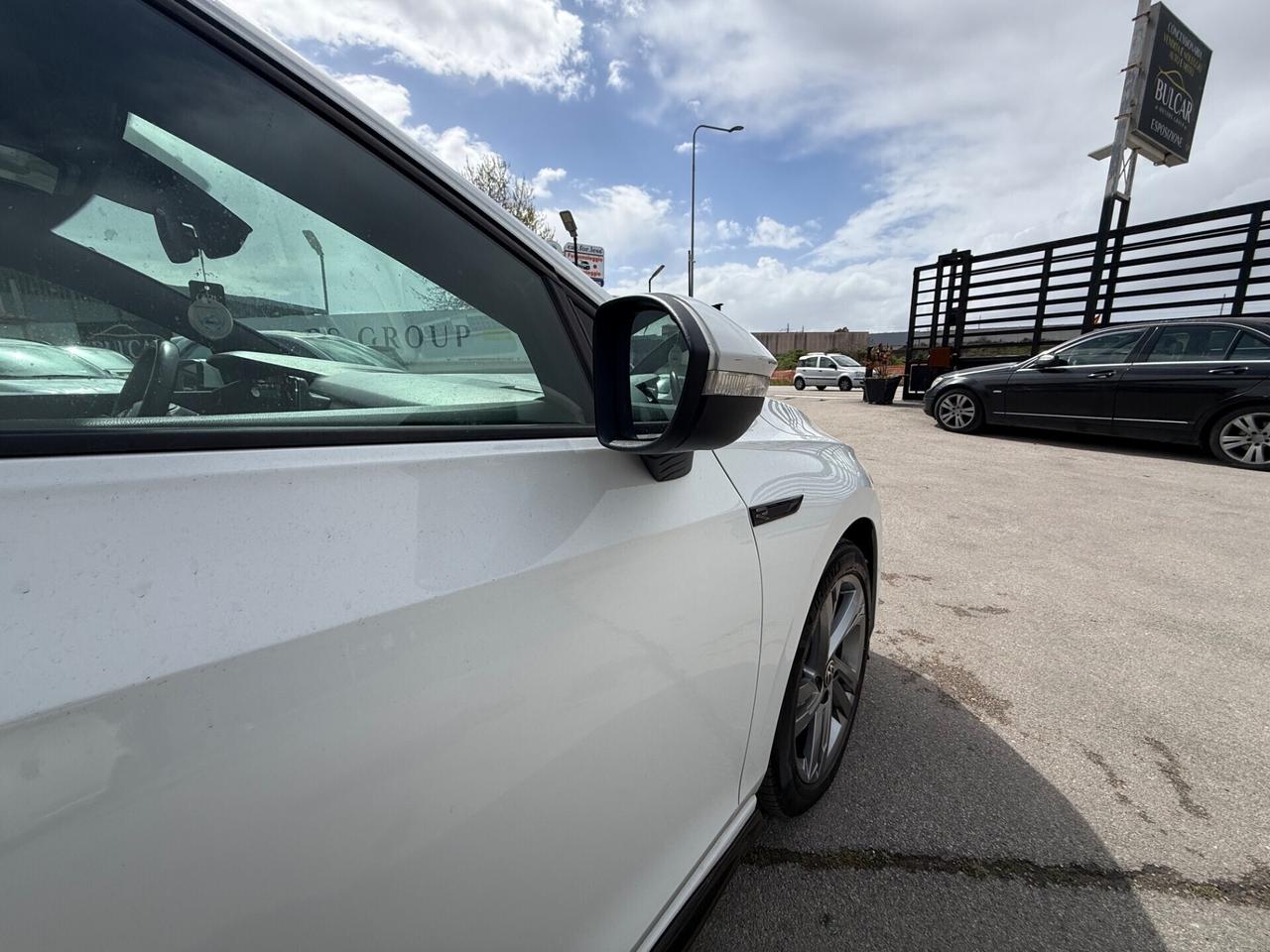 Volkswagen Golf 1.5 TSI 150 CV EVO ACT R-Line