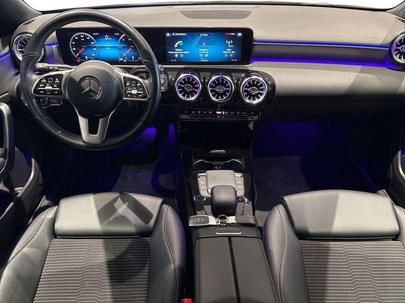 Mercedes-Benz Classe A A 180 d Sport Night edition auto