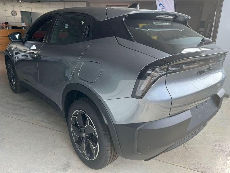 Alfa Romeo Junior 1.2 ibrida 145cv edct6