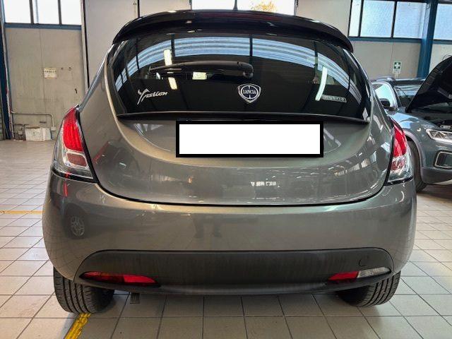 LANCIA Ypsilon 1.0 FireFly 5 porte S&S Hybrid Silver Plus