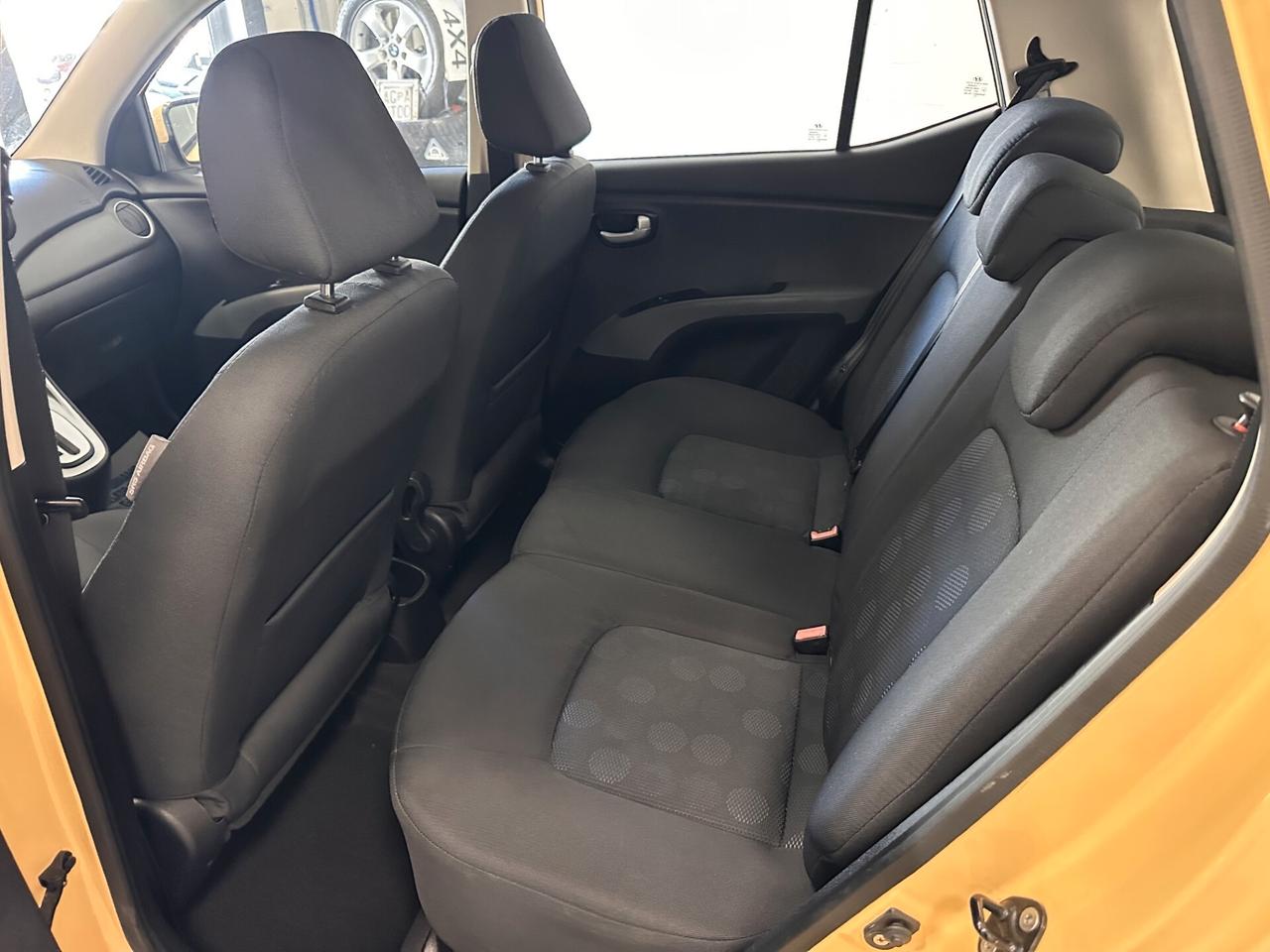 HYUNDAI I 10 1.1 BENZINA CAMBIO AUTOMATICO (78000 MILA KM )
