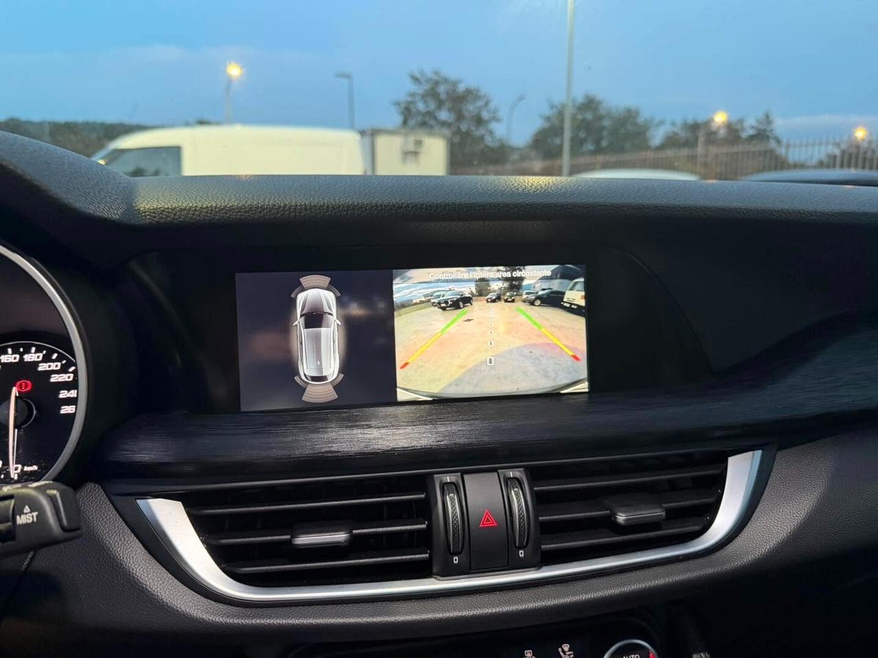Alfa Romeo Stelvio 2.2 TD 160CV AT8 (TETTO A-CARPLAY)