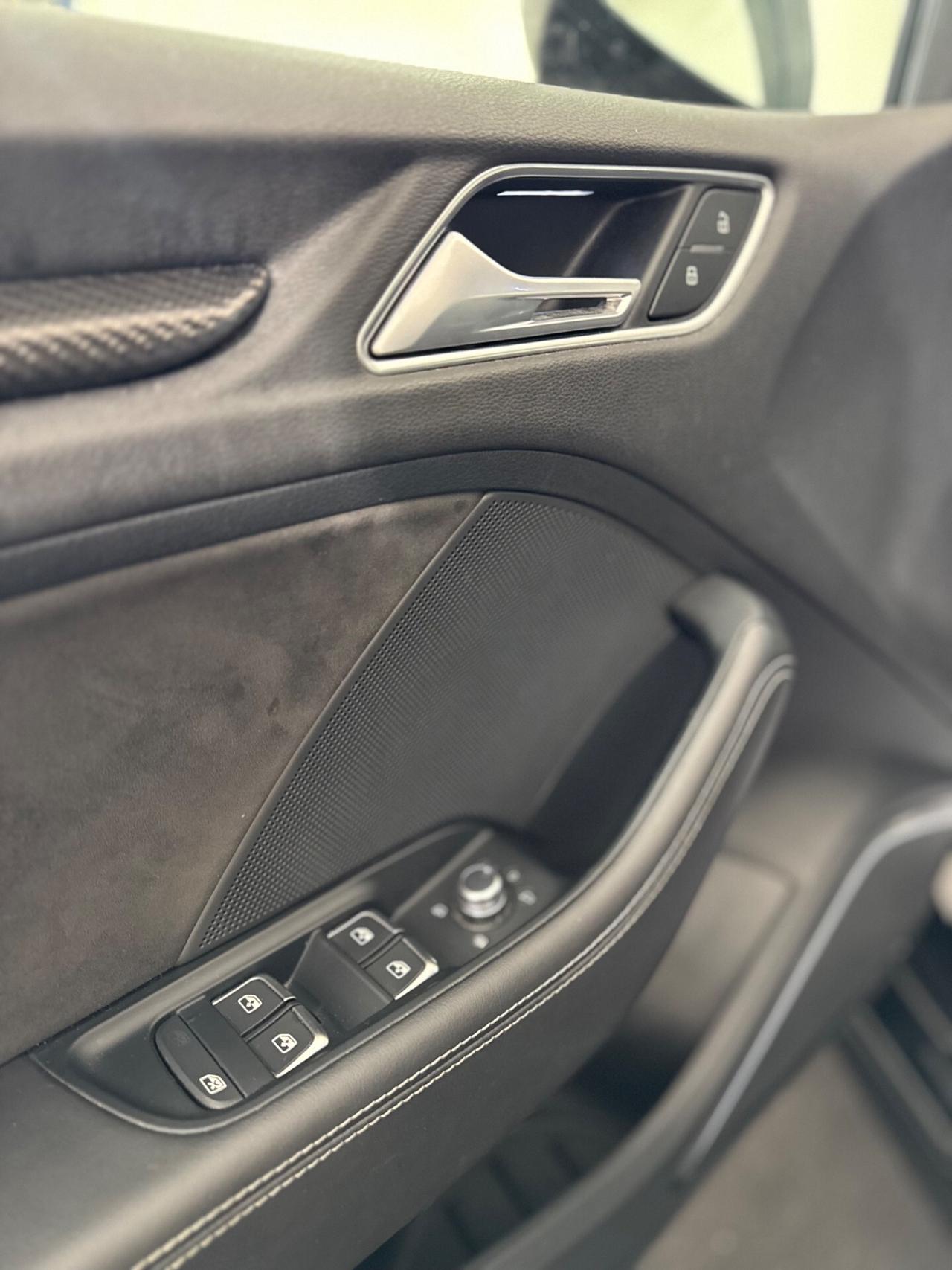 Audi RS3 Sedan 2.5 TFSI quattro S tronic TAGLIANDI UFFICIALI AUDI PROMO OMAGGIO BLACK FRIDAY FINO AL 29 NOVEMBRE