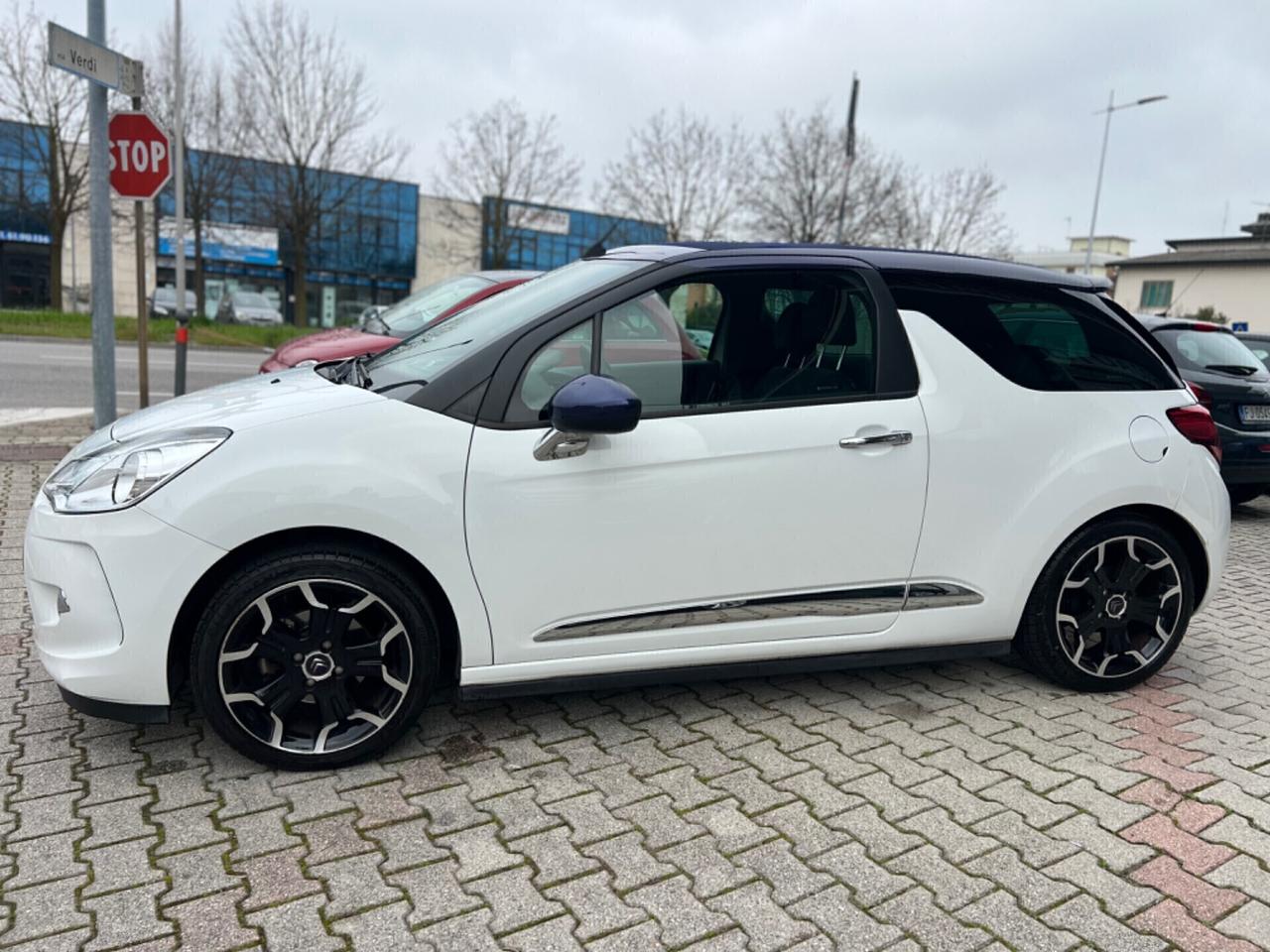 Ds DS3 3 1.2 VTi 82 So Chic Cabrio ok Neopatentati