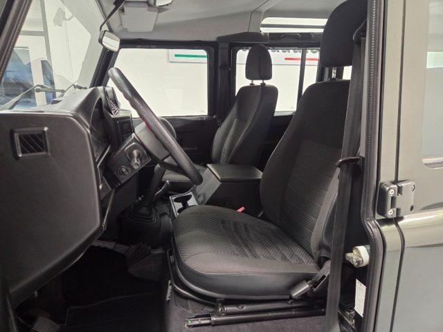LAND ROVER Defender 110 2.4 TD4 7 POSTI AUTOVETTURA