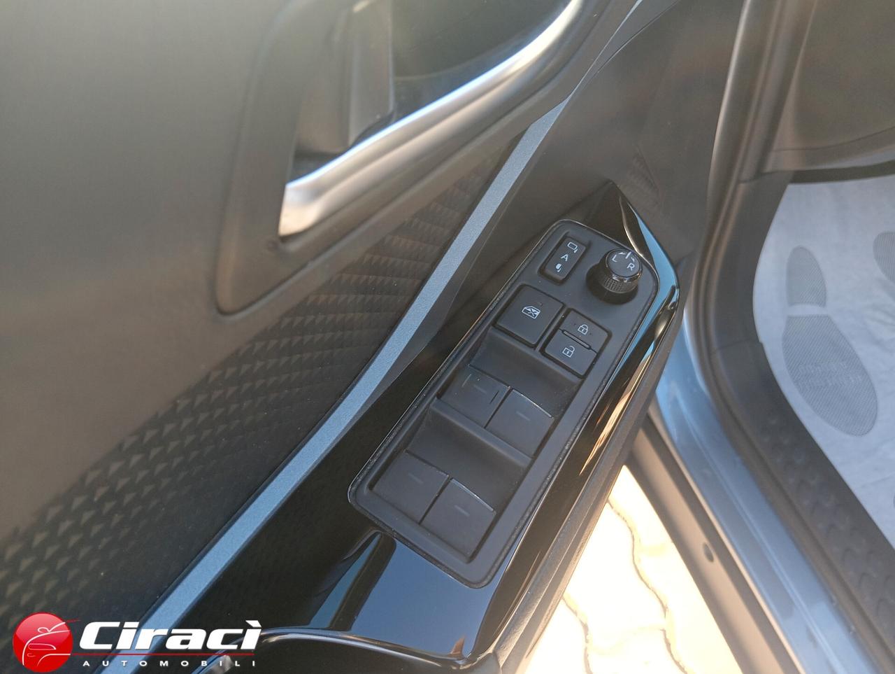 Toyota C-HR 1.8 Hybrid E-CVT Trend