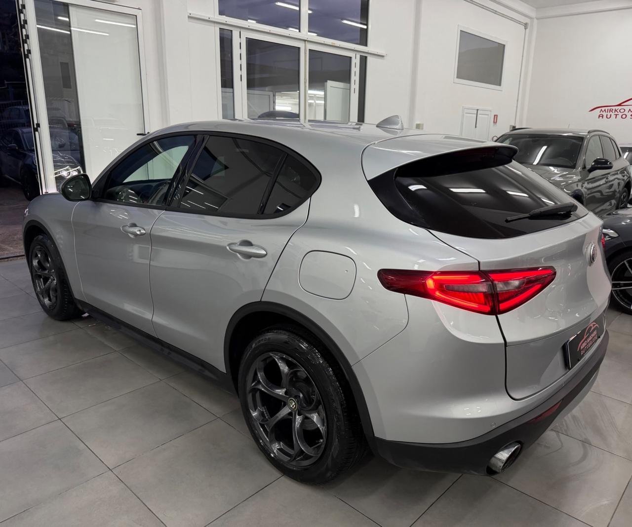 Alfa Romeo Stelvio 2.2 160 CV AT8 RWD FINANZIABILE