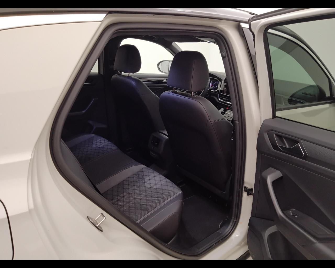 VOLKSWAGEN T-Roc 2022 - T-Roc 1.0 tsi R-Line 110cv
