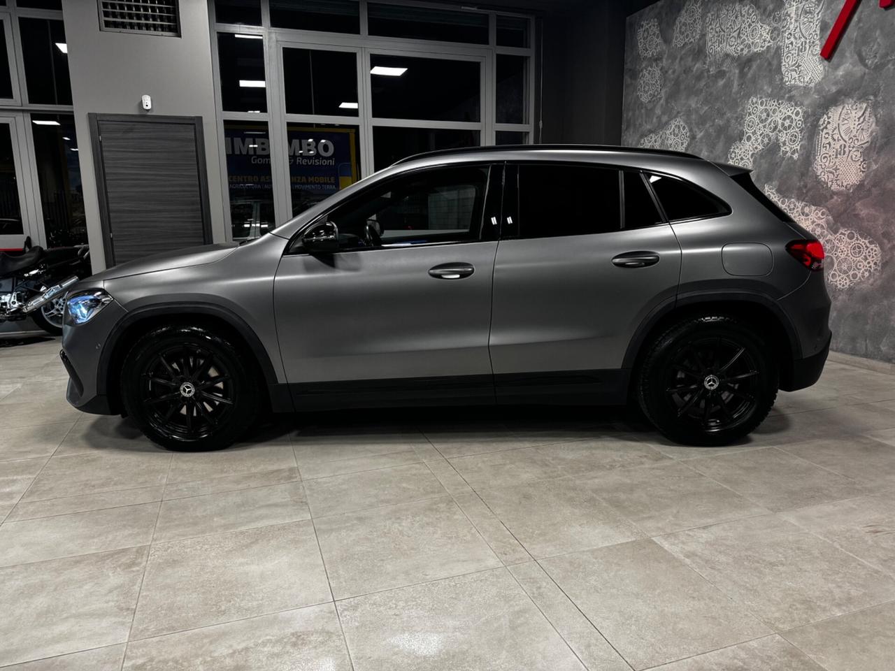 MERCEDES GLA 220CDI AT8 AMG EDITION PREMIUM