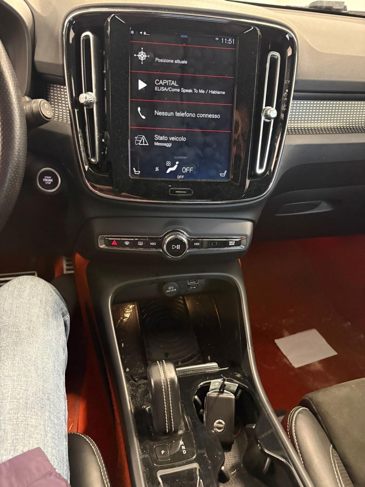 Volvo XC40 2.0 190 CvD4 AWD Geartronic R-design