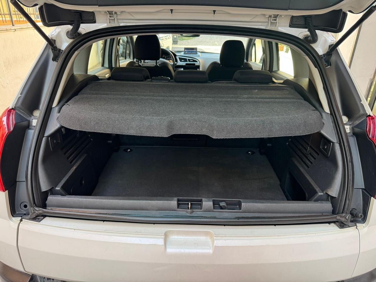 PEUGEOT 3008 1.6 HDi 112CV Business