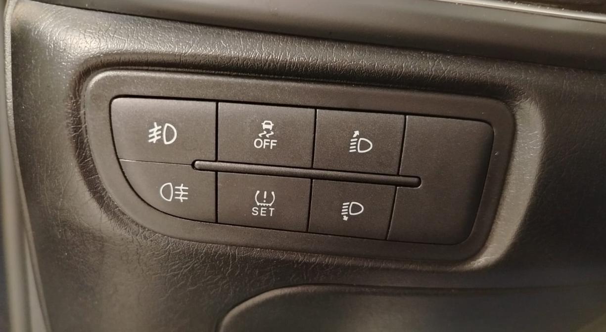 FIAT Tipo (2015-->) - Tipo 1.6 Mjt S&S SW Lounge