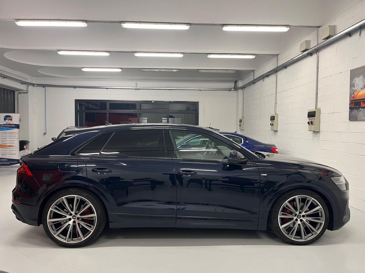 Audi Q8 55 TFSI quattro tiptronic S line