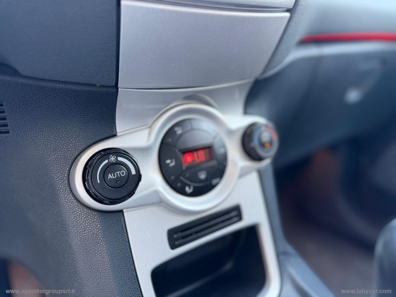 FORD Fiesta 1.2 82 CV 3p. Titanium
