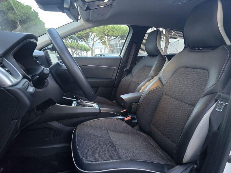 Renault Captur E-Tech hybrid 1.6 E-TECH HEV 145 TECHNO AUTO