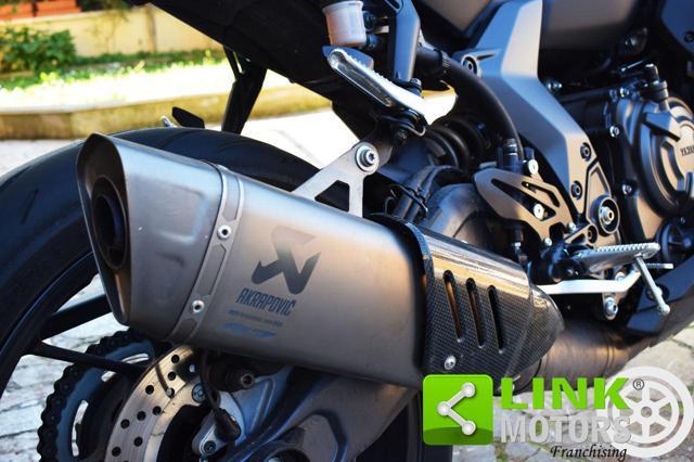 YAMAHA YZF 750 R7 R7