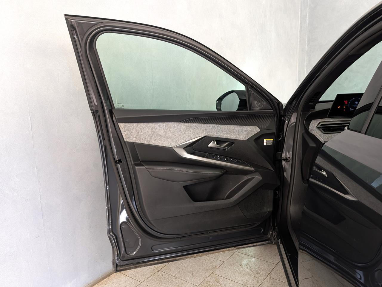 Peugeot 3008 1.2 Hybrid 145cv e-dcs6 Allure