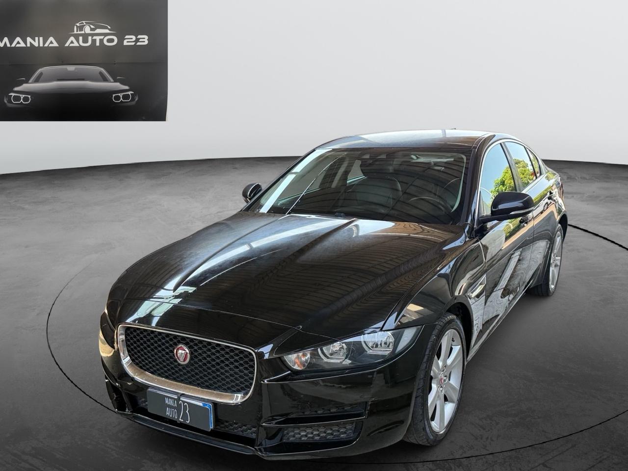 JAGUAR XE*2.0*180 CV*R-LINE*