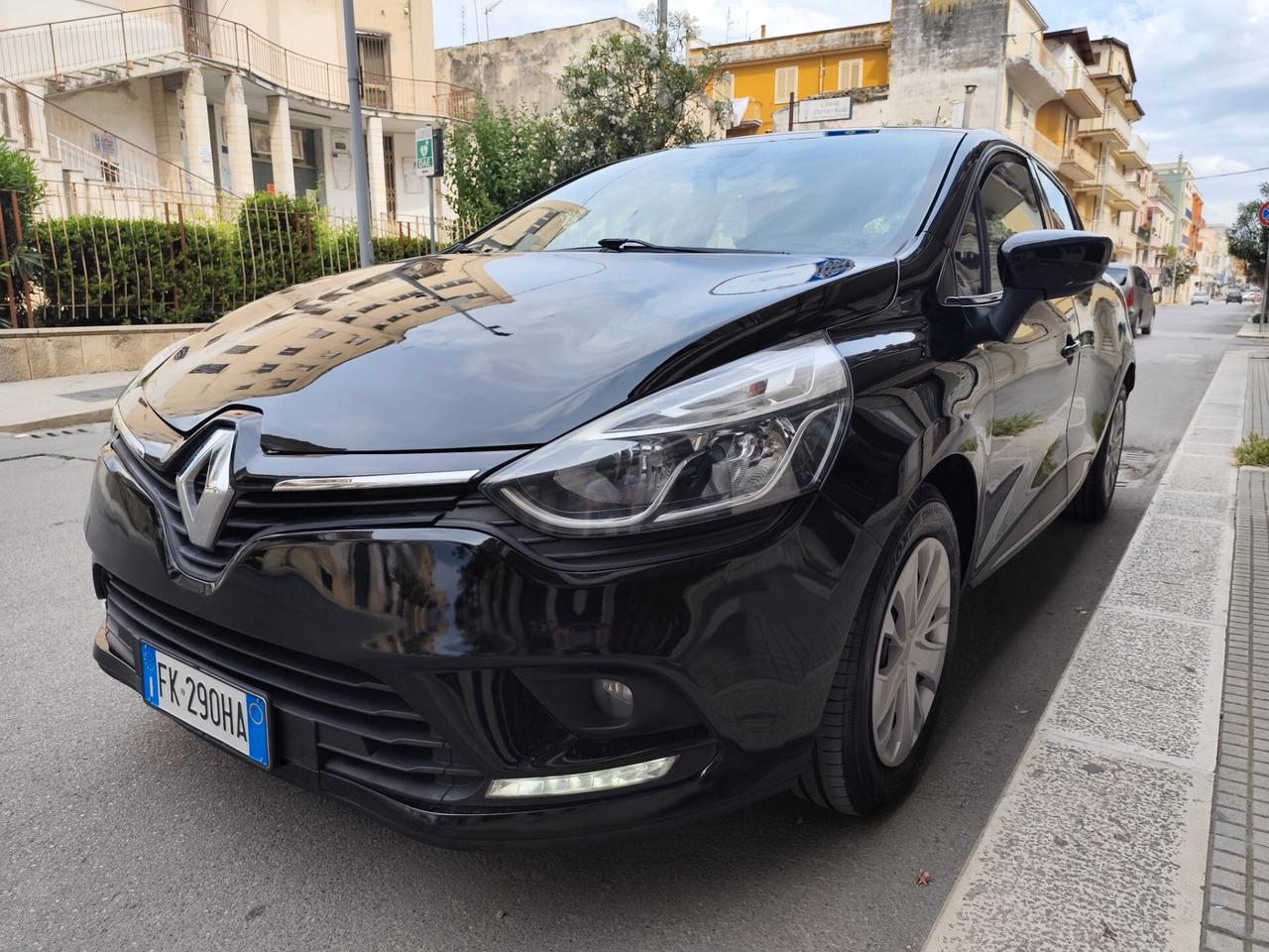 Renault Clio 1.5 dCi 75CV DIESEL UNIPRO NAVI