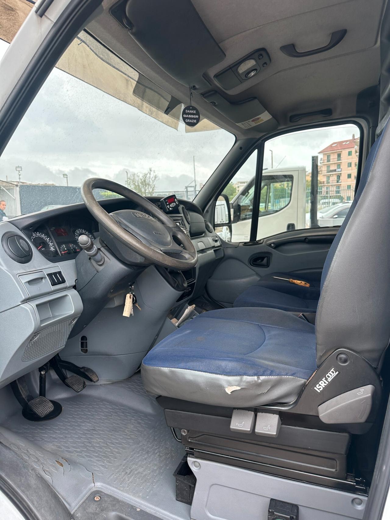 Iveco Daily 35c15 con tendone elettrico senza Atp