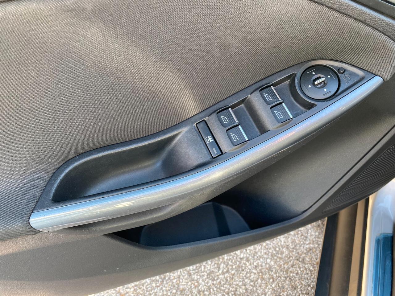 Ford Focus 1.6 TDCi 115 CV Titanium | 2012