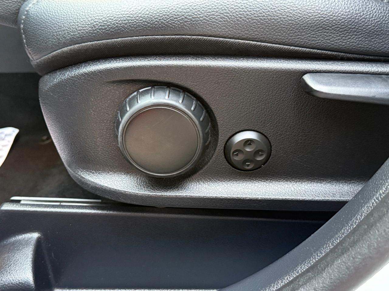 Mercedes GLB 180d Automatic PELLE CAMERA NAVI 2021