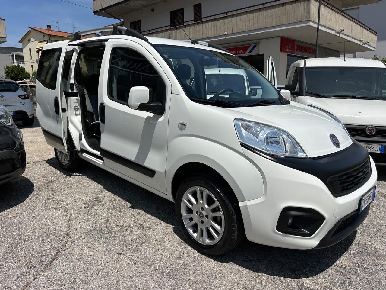 Fiat Qubo 1.4 8V 77 CV Lounge Natural Power