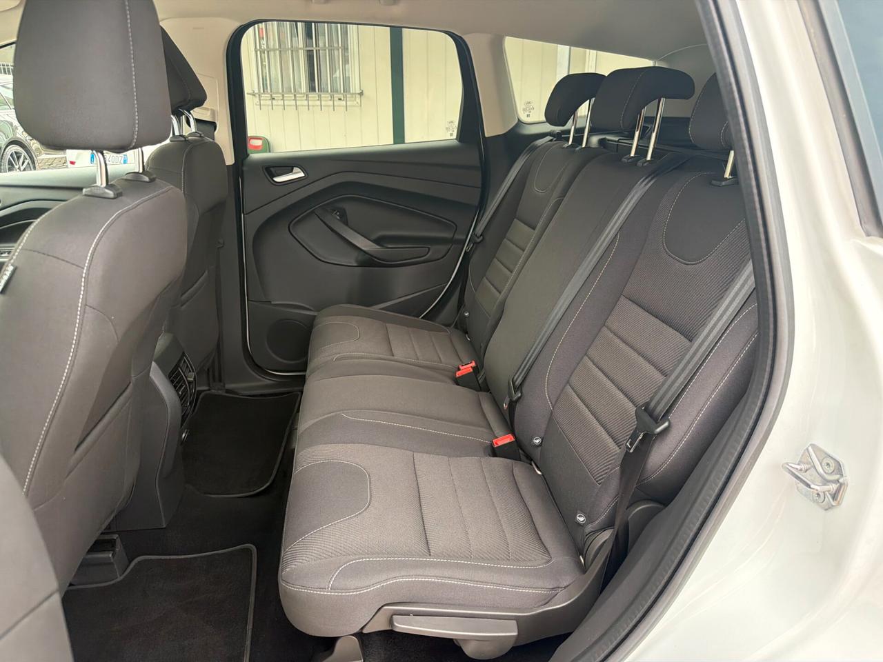 Ford Kuga 2.0 TDCI 120 CV S&S 2WD Titanium