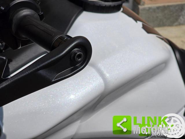 YAMAHA Tracer 9 GT Tris Quick-Shifter Tris di borse originali.