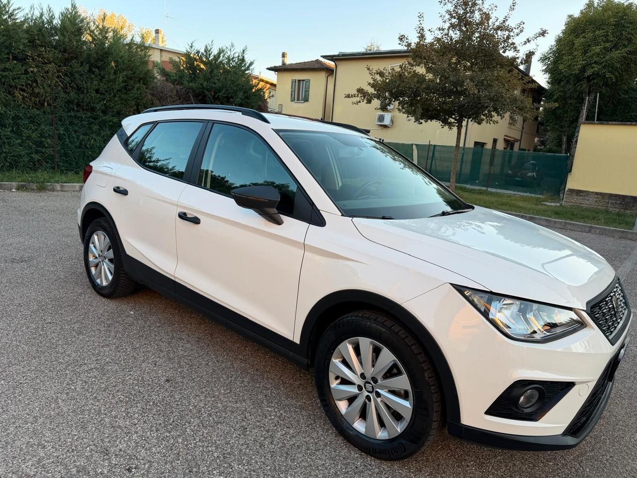 SEAT Arona 1.0 TGI - NEOPATENTATI - 12 MESI DI GARANZIA -