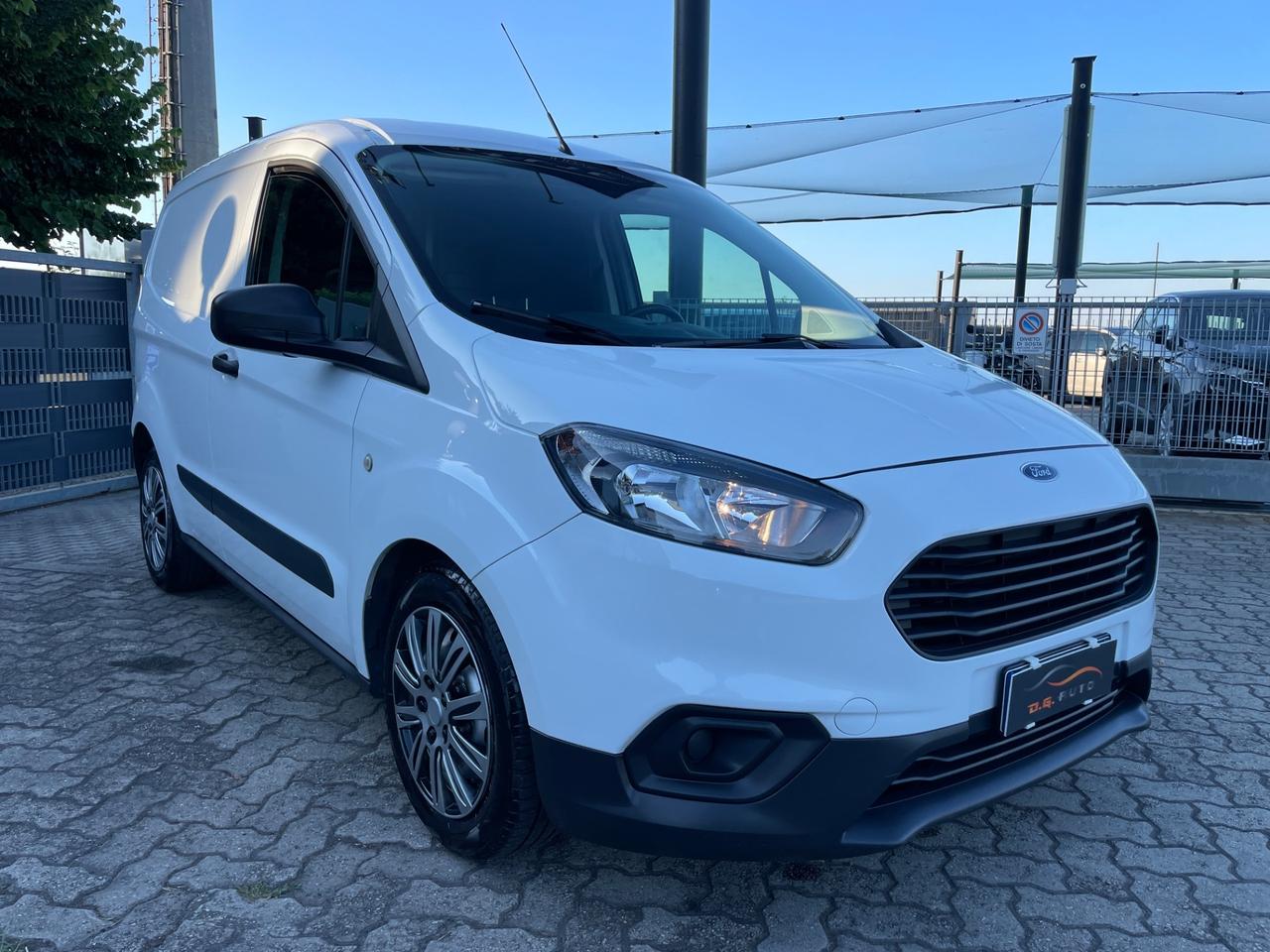 Ford Transit Courier 1.5 TDCi 75CV