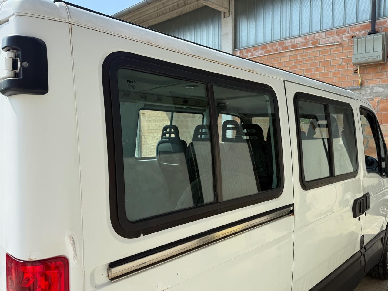 Iveco Ecodaily 35S14V 2.3 Hpt PC-TN Midivan