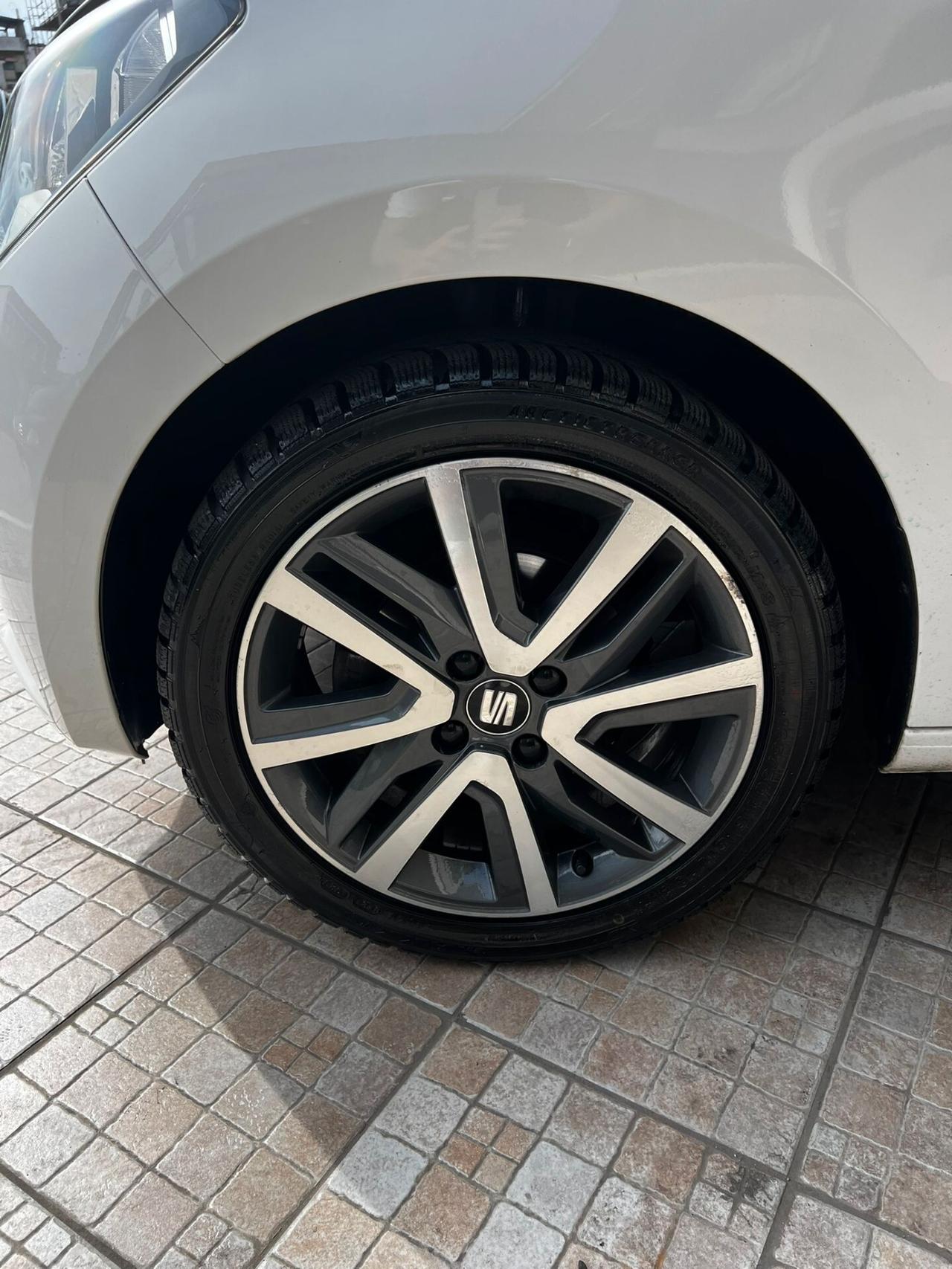 Seat Mii 1.0 5 porte FR Line NEOPATENTATI