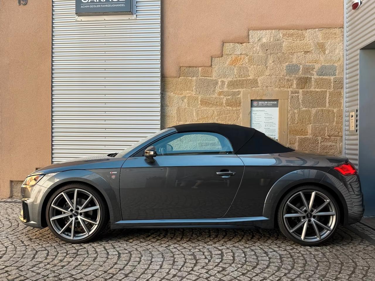 Audi TT Roadster 40 TFSI S tronic MATRIX