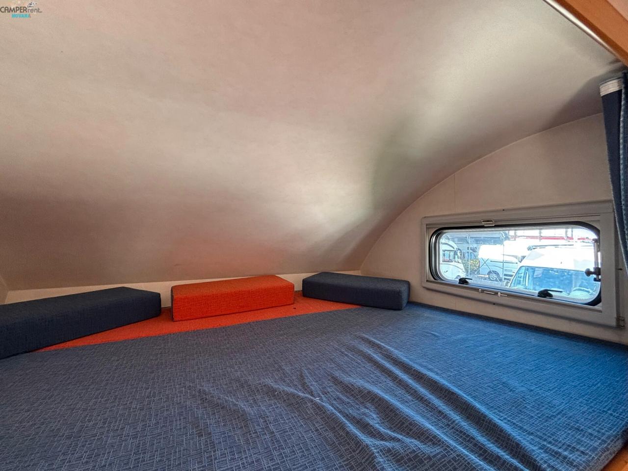 RIMOR KATAMARANO 5 - MANSARDATO CON AMPIO GARAGE FORO 87x139
