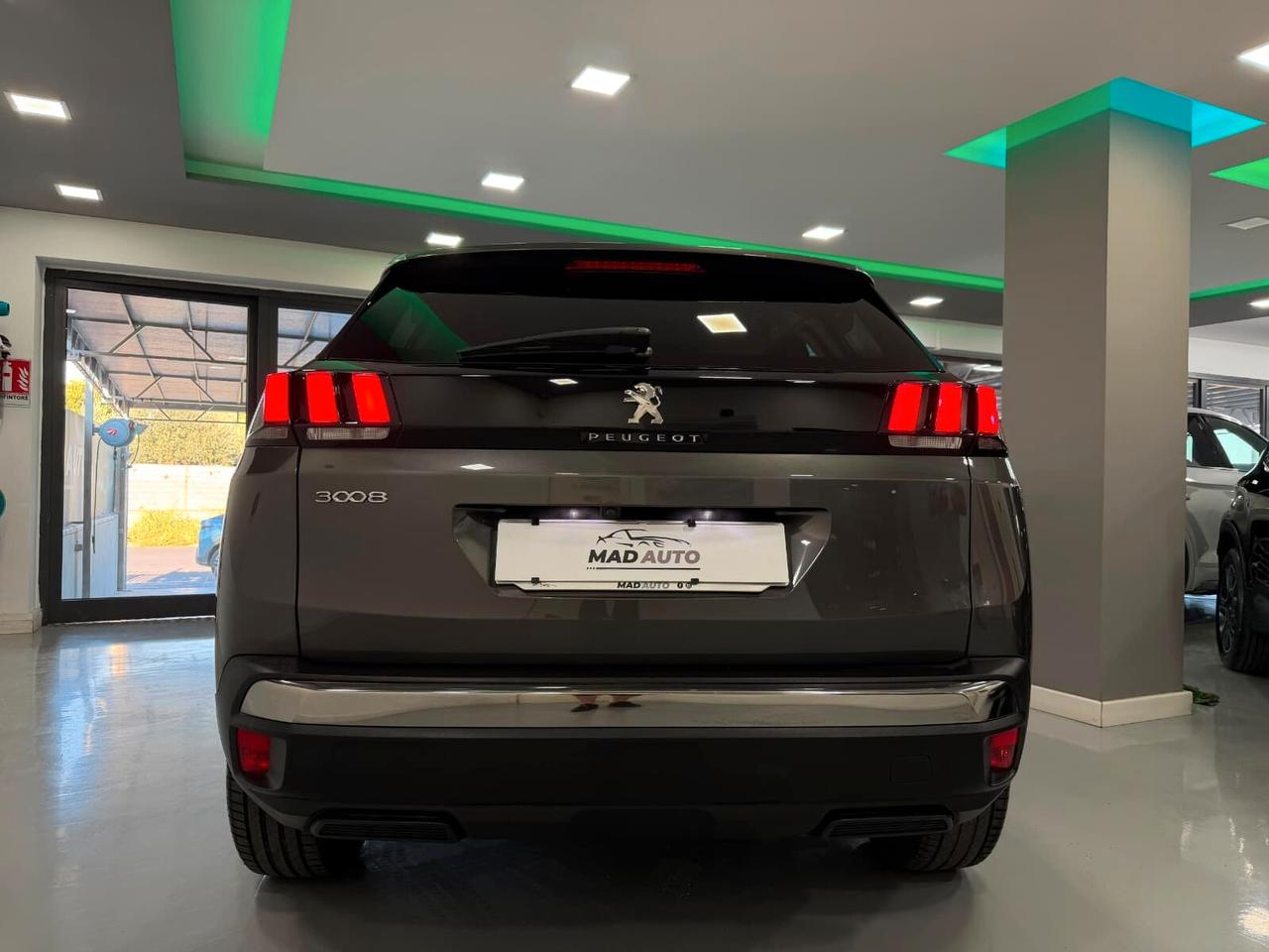 Peugeot 3008 BlueHDi 130 S&S EAT8 Allure