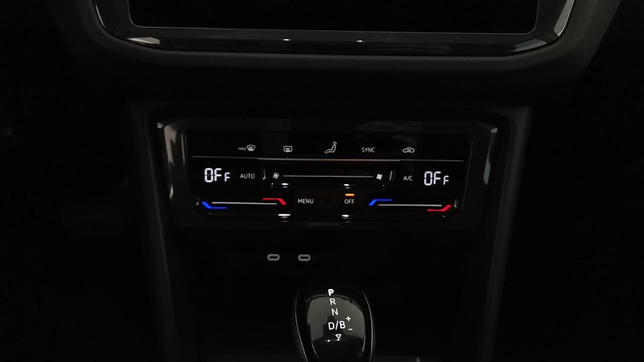 VOLKSWAGEN Tiguan II 2021 - Tiguan 1.4 tsi eh Life dsg