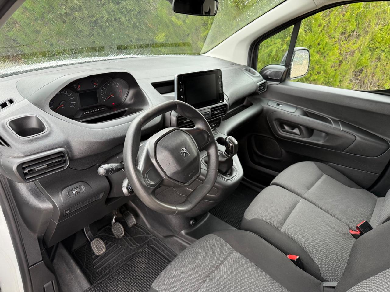 Peugeot Partner-3 posti-Furgone