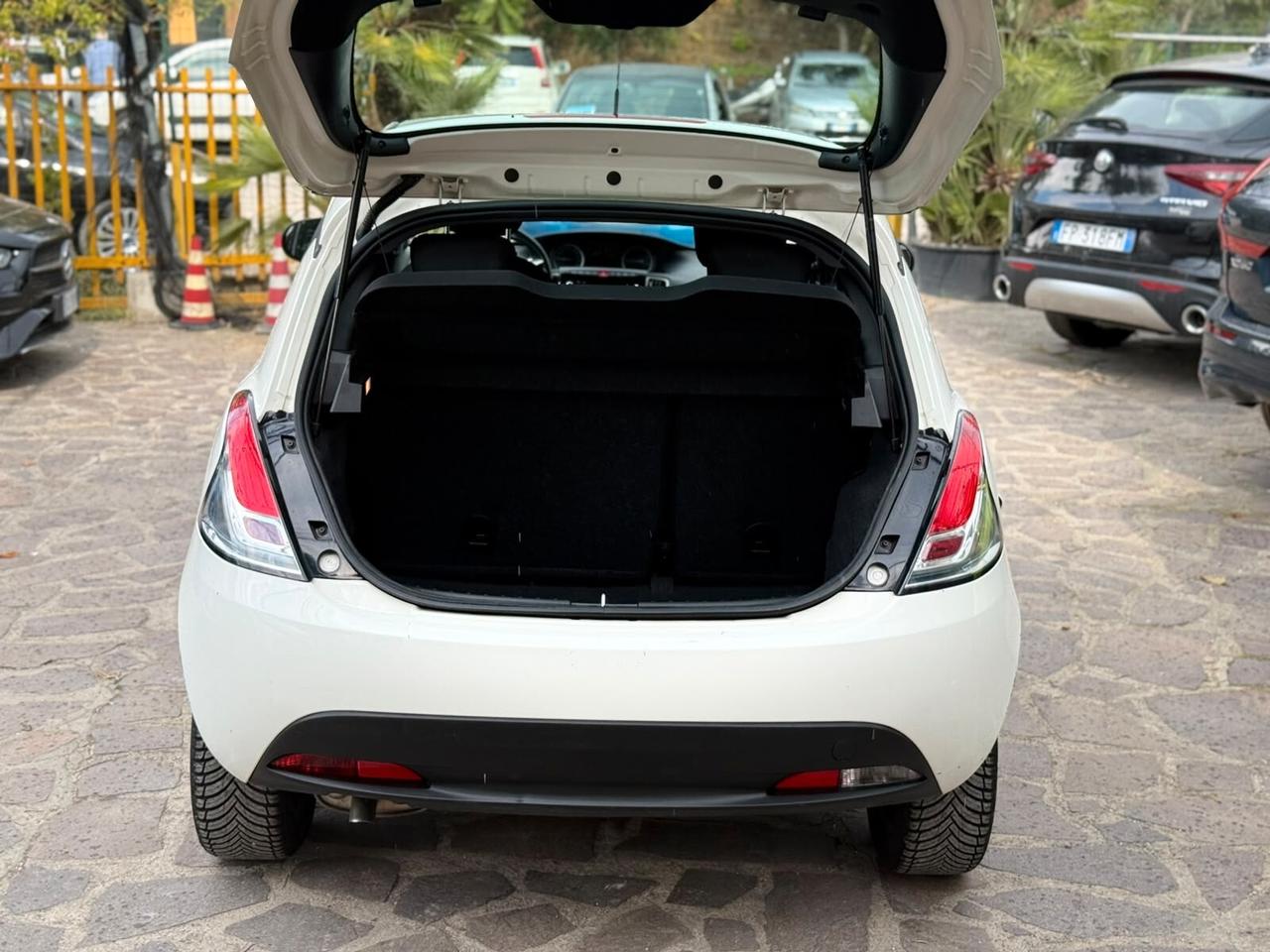 Lancia Ypsilon 1.3 MJT 16V 95 CV 5 porte S&S Elefantino
