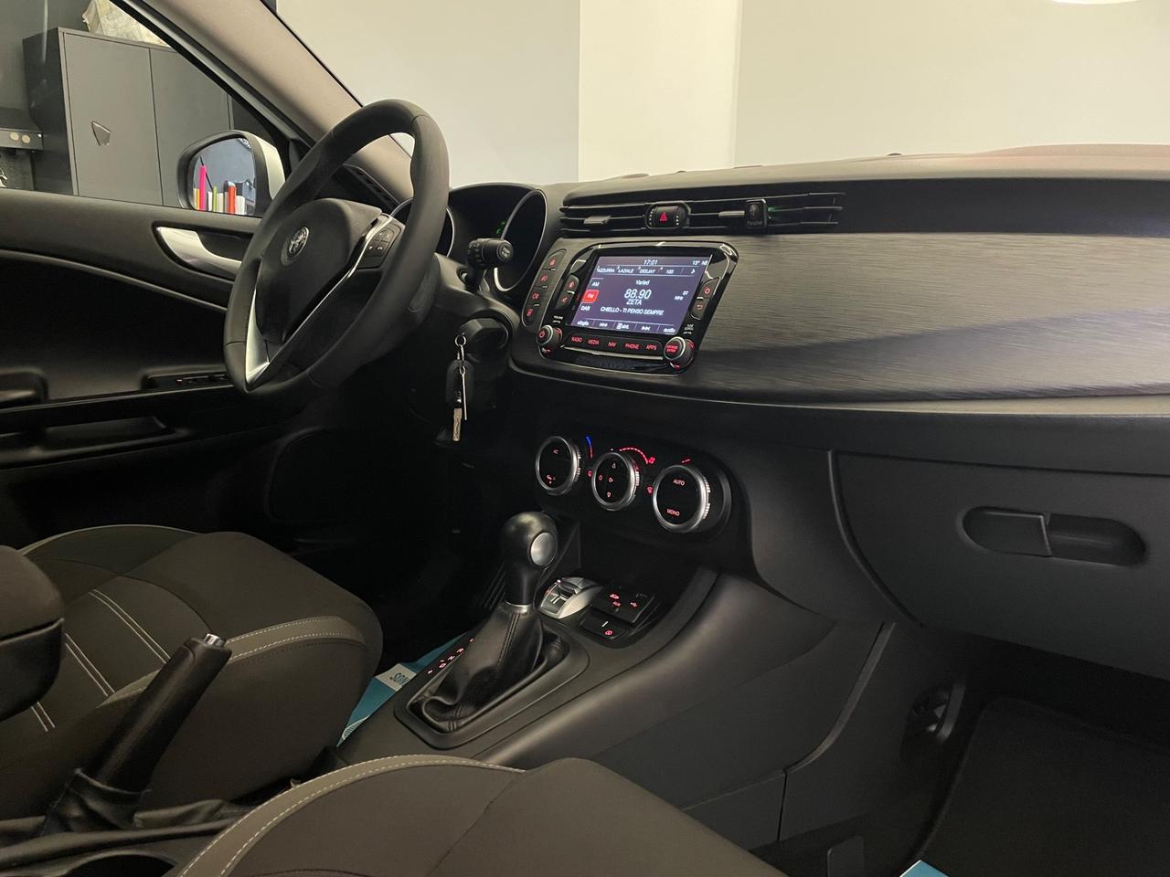 Alfa Romeo Giulietta 1.6 JTDm TCT 120 CV Business