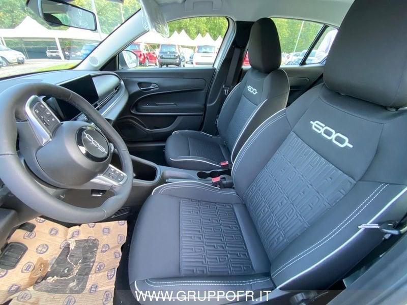 FIAT 600 (2023-->) Hybrid 110 CV DCT MHEV Pop