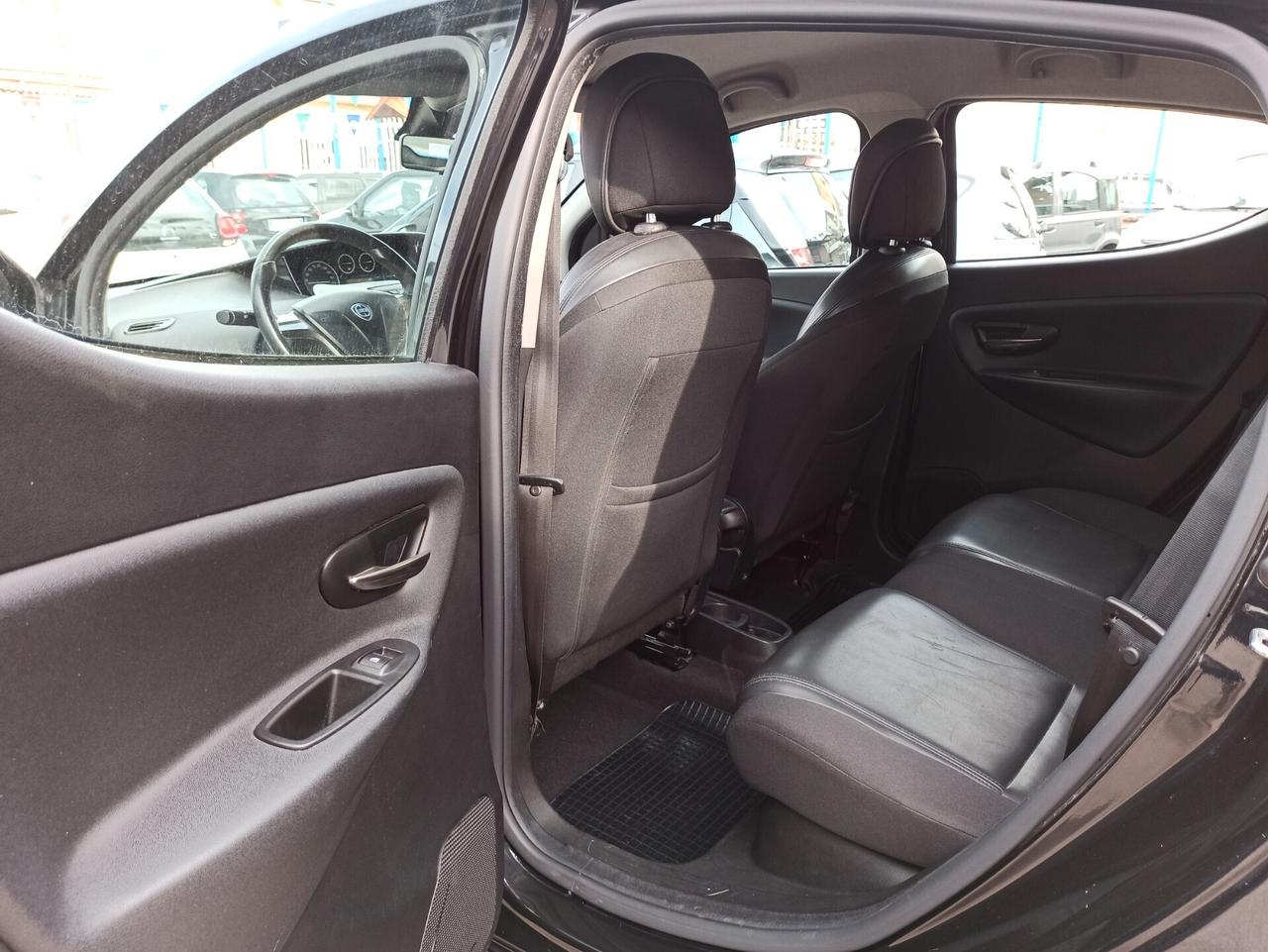 Lancia Ypsilon 1.3 MJT 16V 95 CV 5p. S&S Platinum