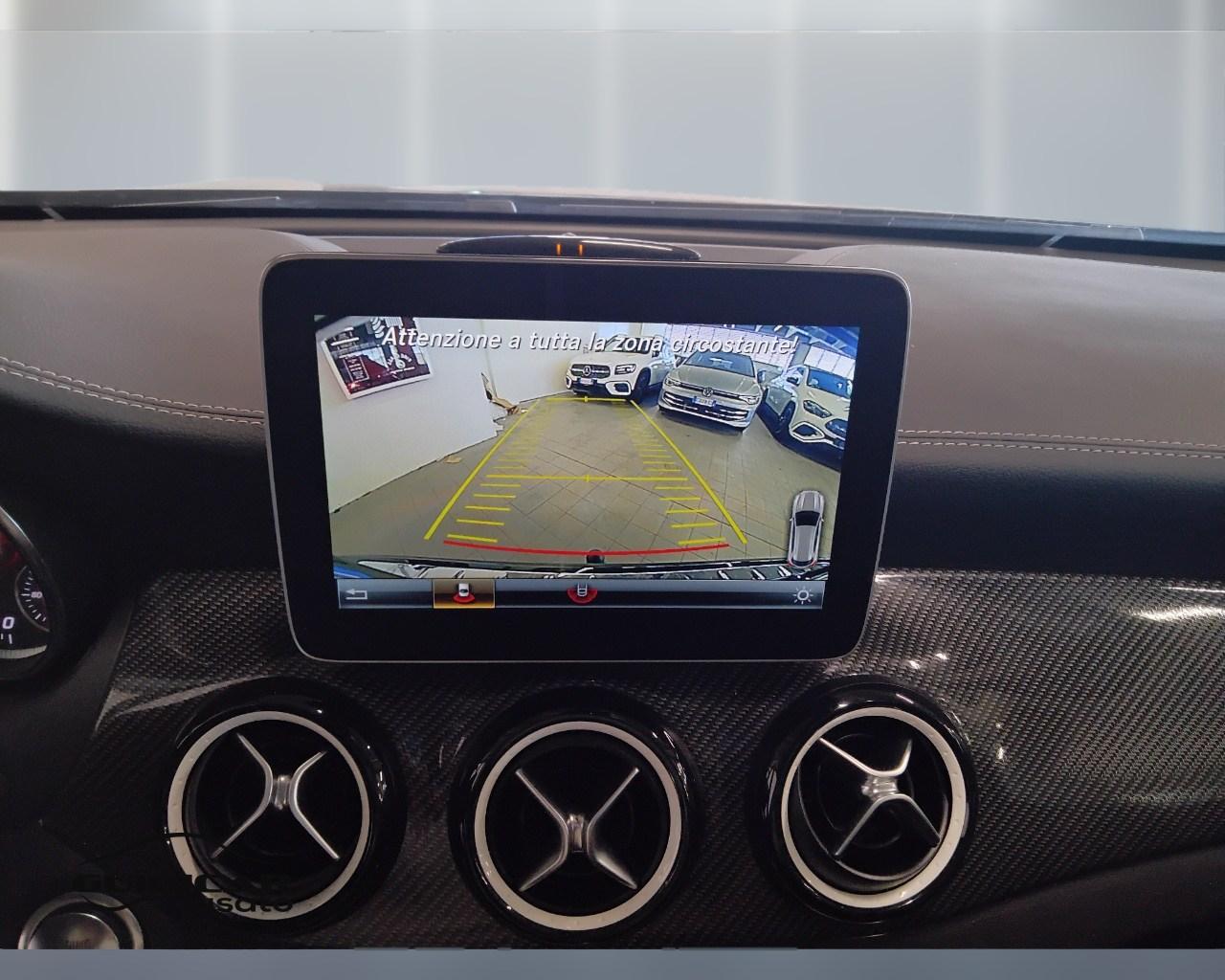 Mercedes-Benz GLA-X156 2017 - GLA 200 d Night Edition auto