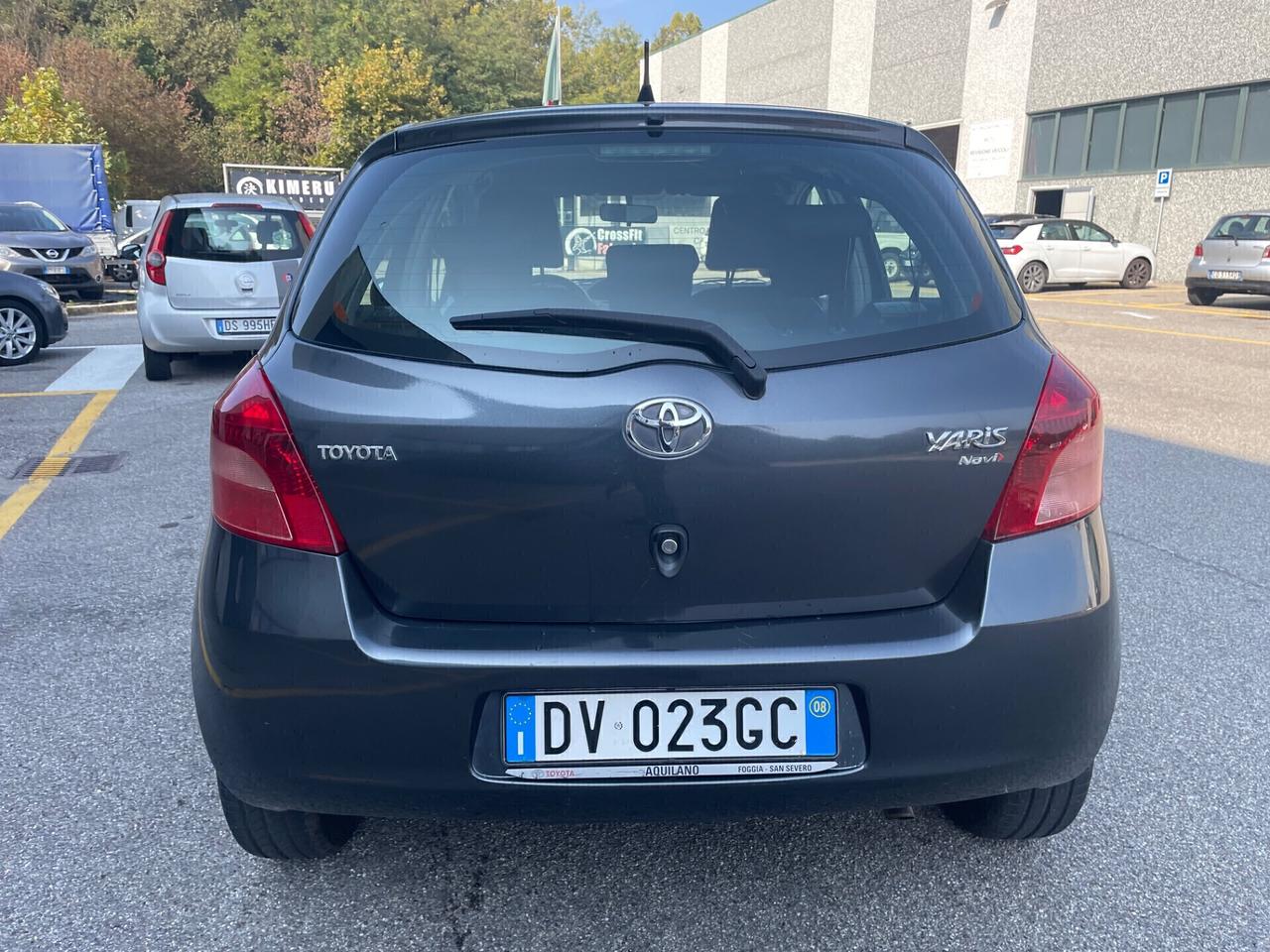 Toyota Yaris 1.3 5 porte Navi*Automatik*Solo 86000*